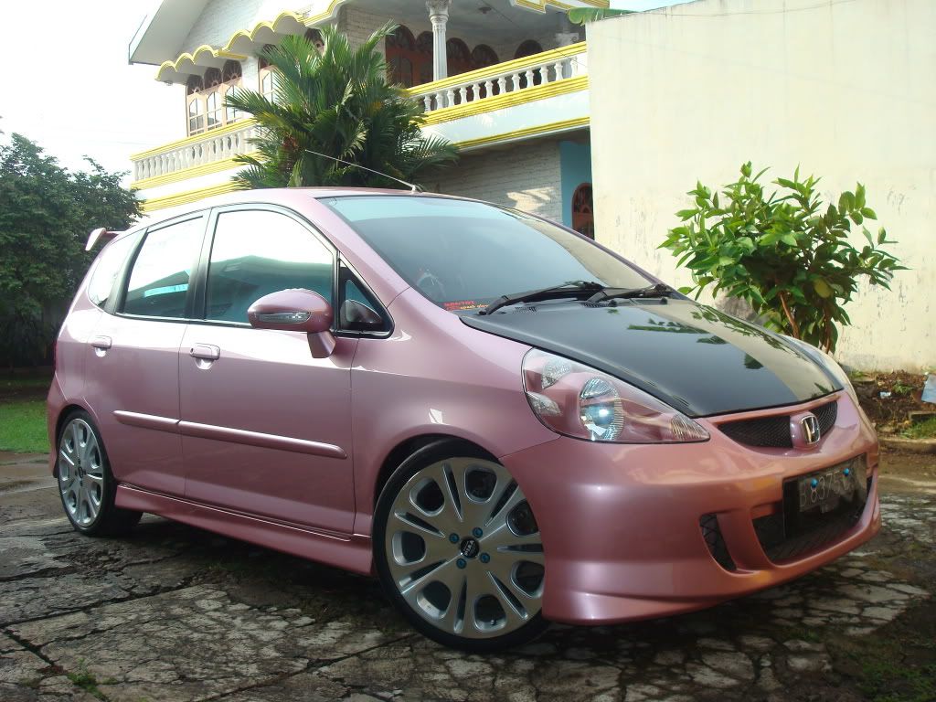 Honda Jazz IDSI 06 Pink Upgrade