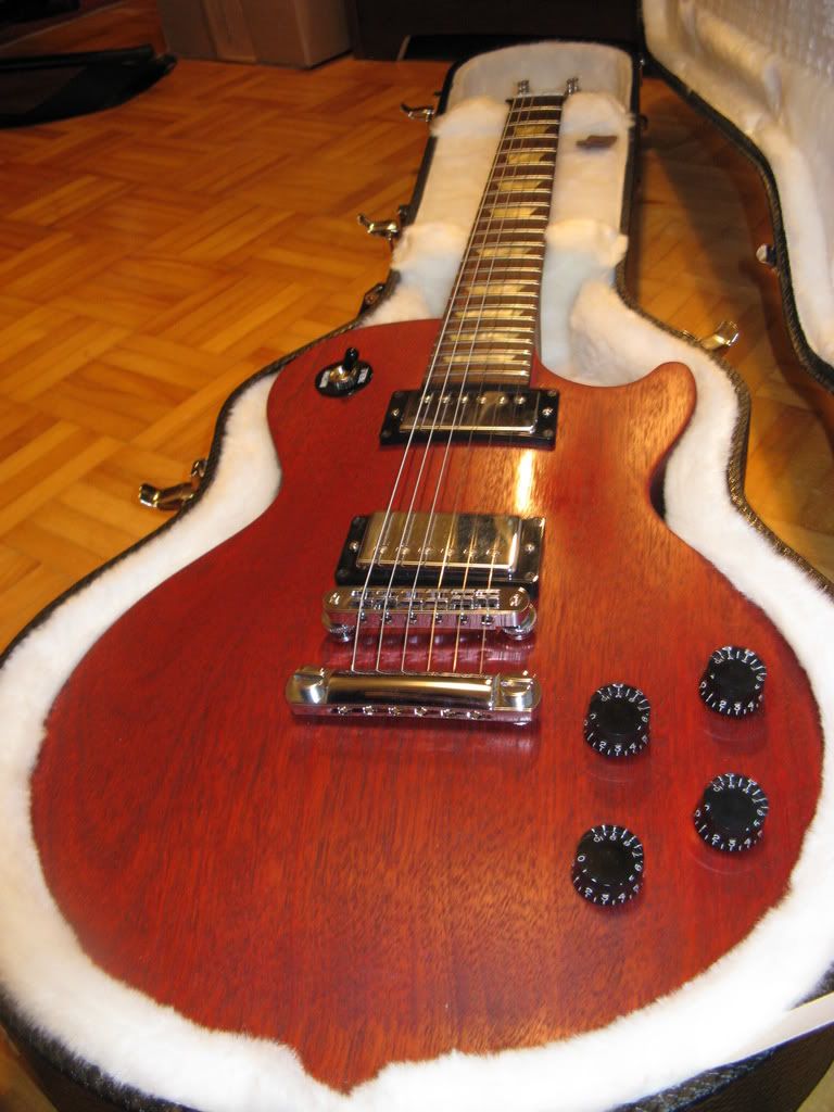 Guitars089.jpg