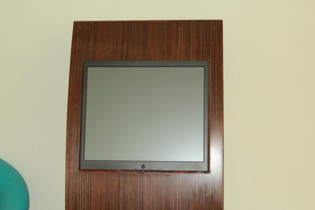 HCM - Switch 3COM 24p 1G - Touch screen 17 - Máy PS2- Khung hình KTS 17 và .... - 5