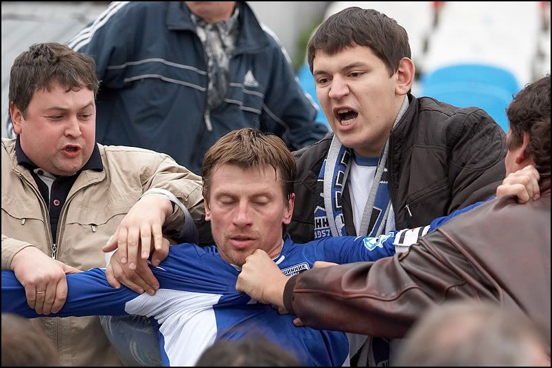 Ширко в драке с болельщиками