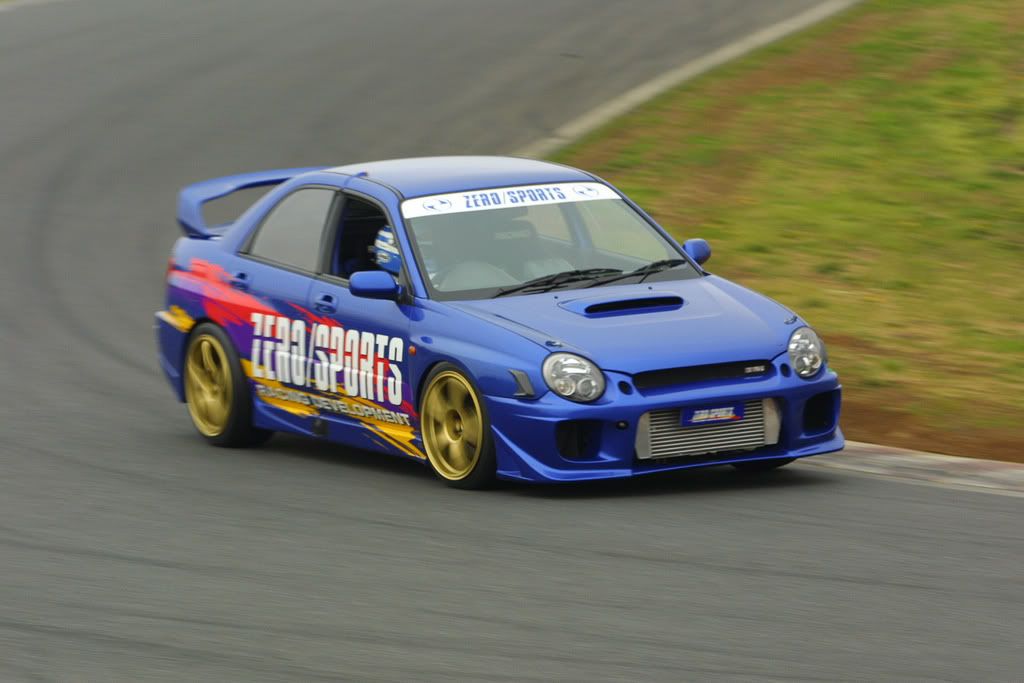 http://i662.photobucket.com/albums/uu350/Leoimpreza/Bugeyes%20from%20Japan/2927922207_1c0c8cd06a_b1.jpg